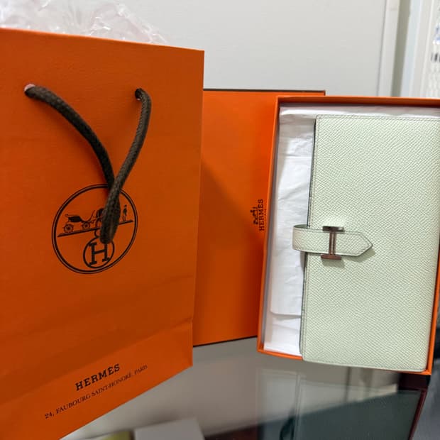 (정품) 에르메스 베안 장지갑 민트색상