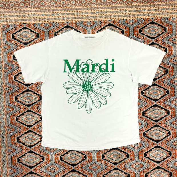  마르디메크레디 스펠로고 화이트 반팔티셔츠 여성L