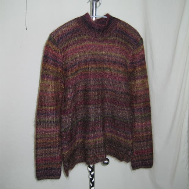 Createur 스트라이프 모크넥 니트 탑