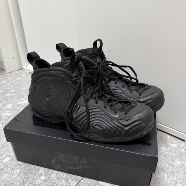 [290] 나이키 x 꼼데가르송 옴므 플러스 에어 폼포짓 원 블랙