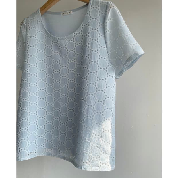 Dot pattern blouse