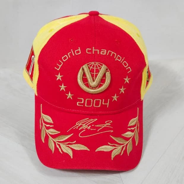 페라리 슈마허 모자 Michael Schumacher 월드챔피언 2004