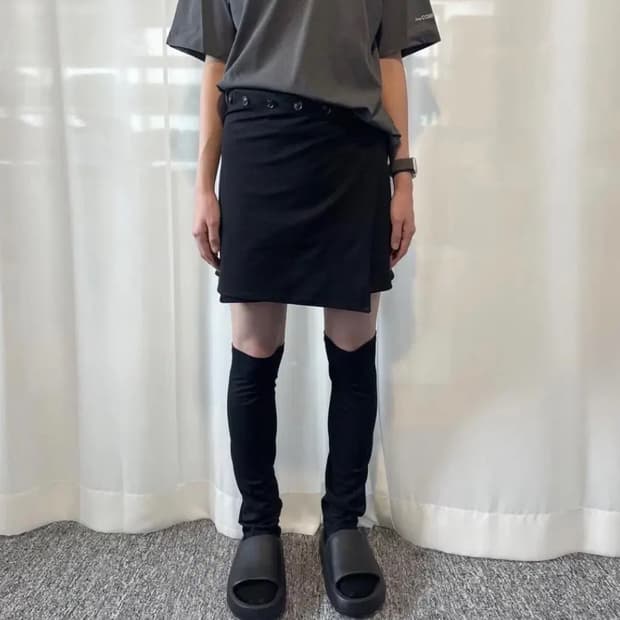 구해요 / 지초이 랩스커트