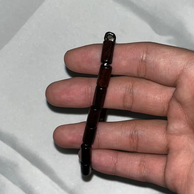 롱 우드 라운드 팔찌