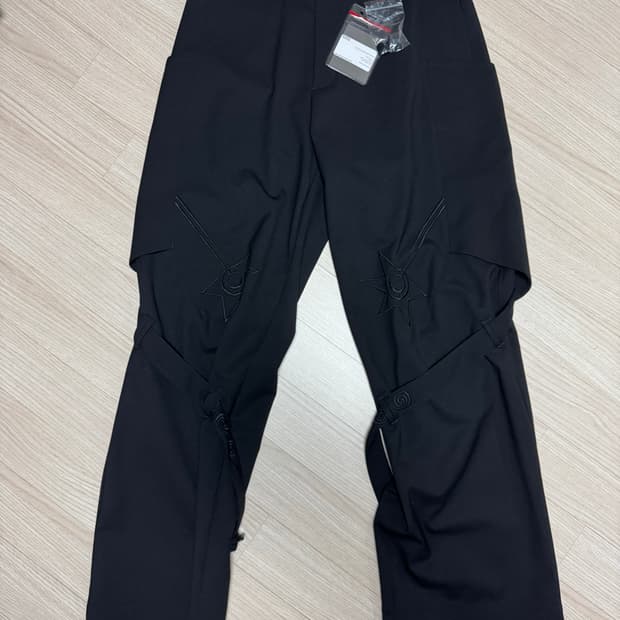 키코 코스타디노브 네세부르  트라우저 블랙 48