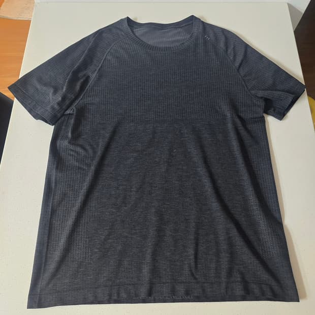 (L) 룰루레몬 기능성 메탈밴드 반팔 블랙