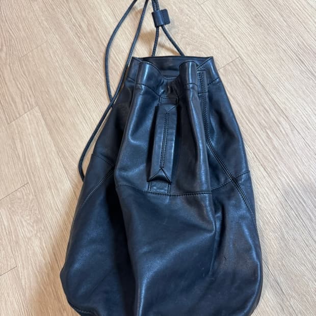 rag&bone 랙앤본 레더 버킷백
