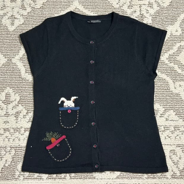 당근토끼 모리걸 니트 자수 반팔가디건