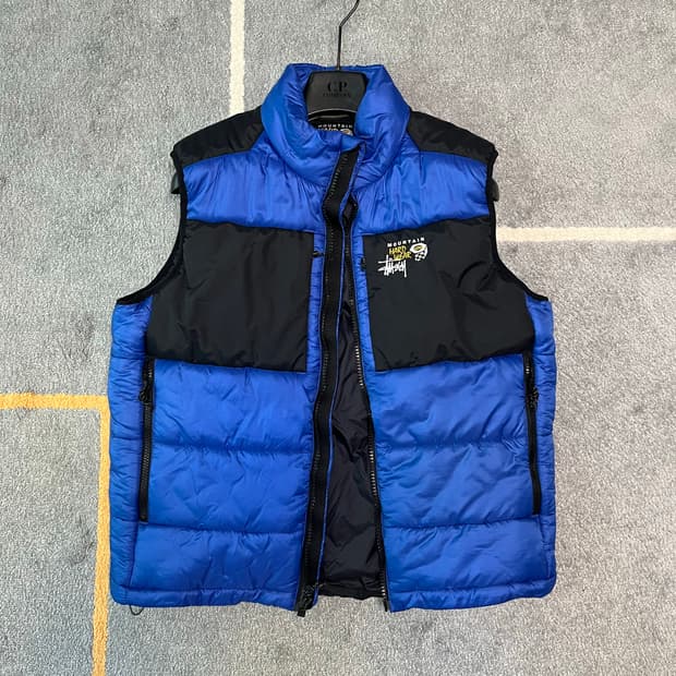 스투시 x 마운틴 하드웨어 프리마로프트 베스트 라디언트