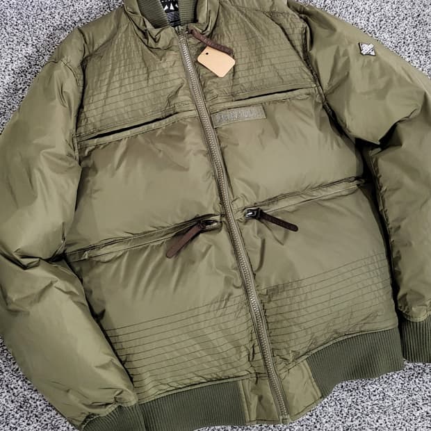 Fenfield 카키 패딩 자켓