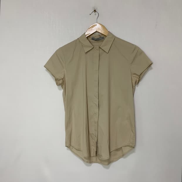 theory luxe 띠어리 반팔 슬림핏 여성 셔츠 베이지 빈티지블라우스