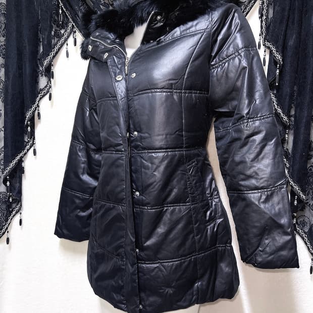 세실맥비 퍼후드 경량패딩 점퍼 자켓 오네갸루 고스펑크 고딕 시부야 00s