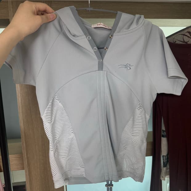 Setup exe 셔링반팔 ( 구하기 어려운 제품 )