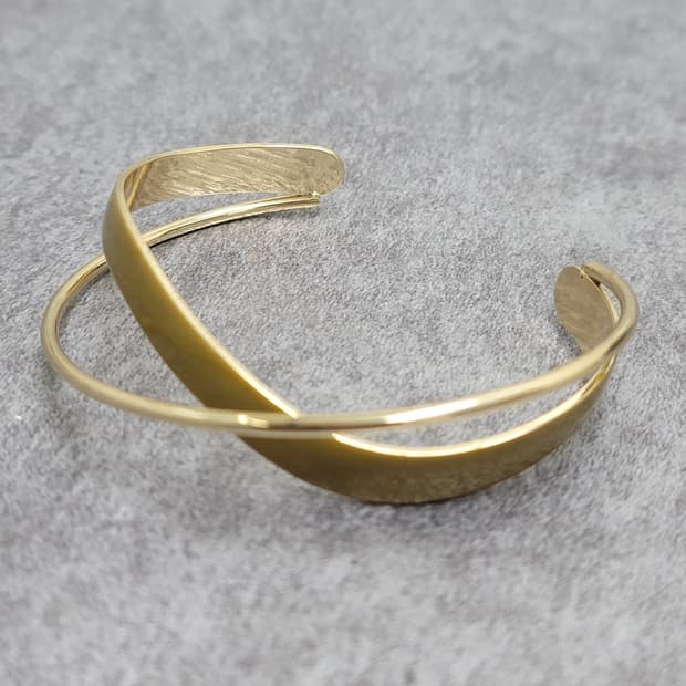 bangle bracelet