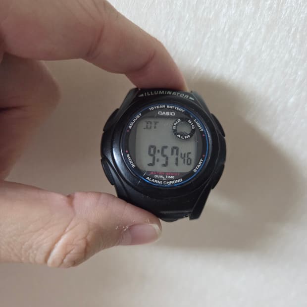 카시오 전자시계  F-200 빈티지와치 2013년도 제품