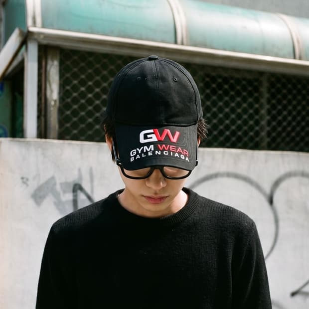 발렌시아가 GYM WEAR 로고 볼캡