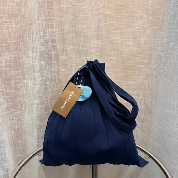 정품 플리츠마마 니트 숄더백 새상품    