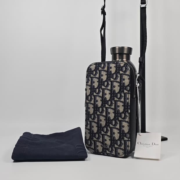 디올 클리마 보틀 비블리크 자카드 및 파우치 워터 병