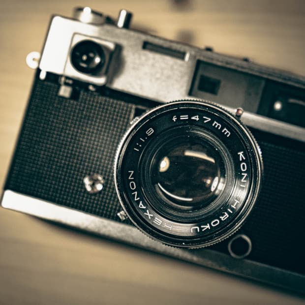 뉴진스 하니) 코니카 KONICA Auto S 필름카메라