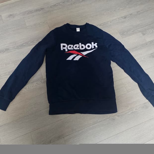 리복 네이비 맨투맨 M사이즈