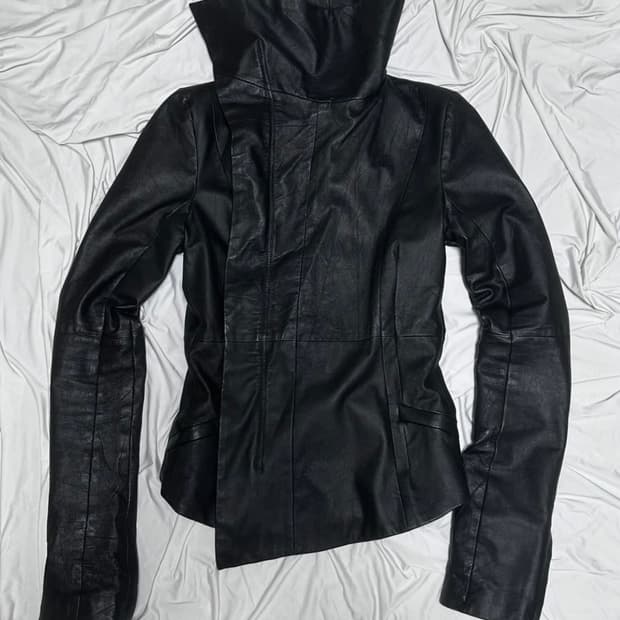 Ekam high-neck lamb skin jacket