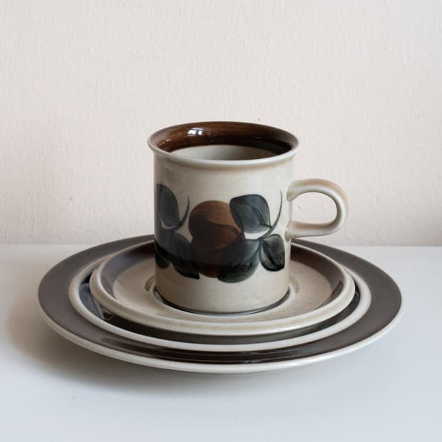 아라비아핀란드 루이자 톨컵 소서 트리오 1