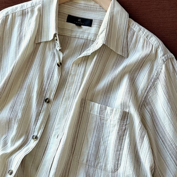 Light fabric natural check shirt