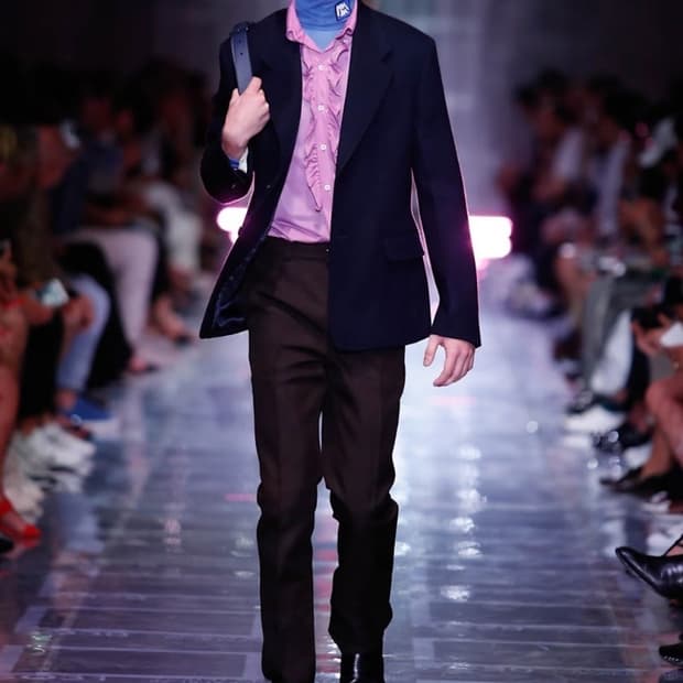 프라다 메인컬렉션 터틀넥 져지