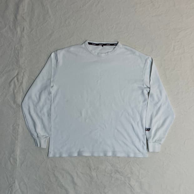 팔라스 롱슬리브