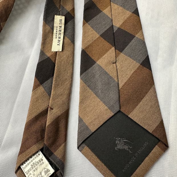버버리 런던 체크 넥타이