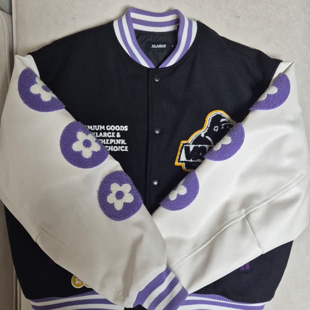 XLage 반디더핑크 바시티 자켓