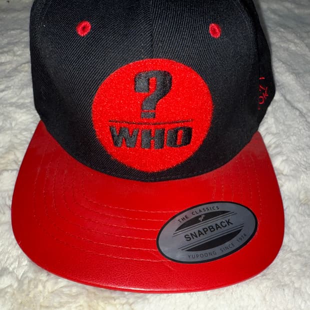 ? Who Hat