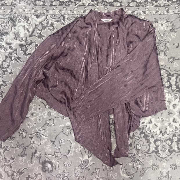 위에 걸치기 좋은 것