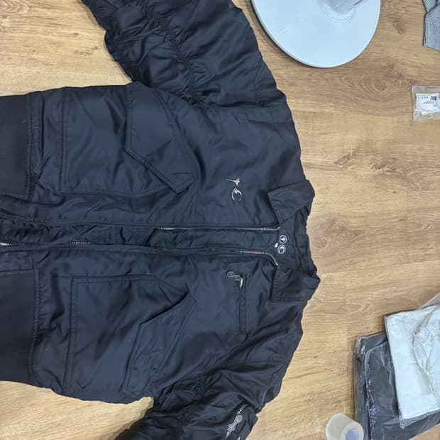 떠그 클럽 / 블랙 스터드 항공 점퍼 / 3 xl 105