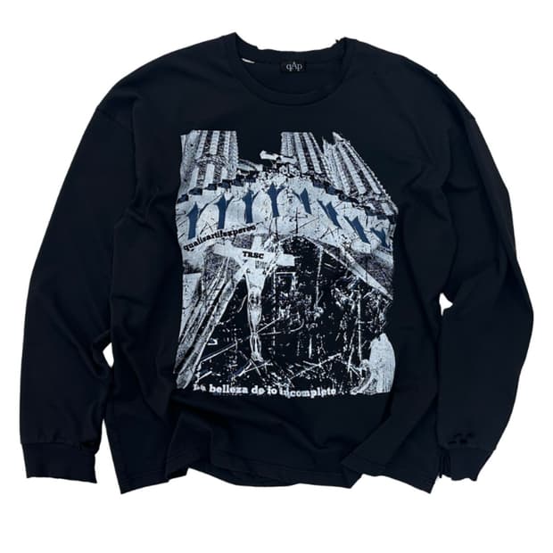 qap 사그라다 파밀리아 롱슬리브 티셔츠