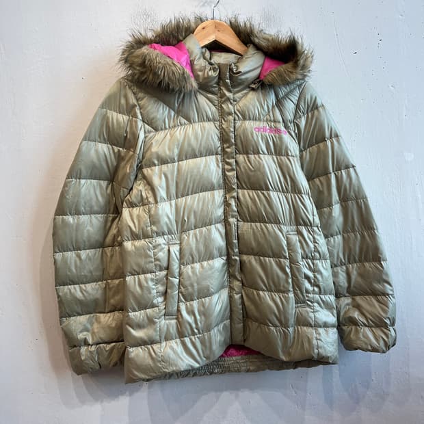 아디다스 재팬 핑크로고 퍼 다운 경량패딩