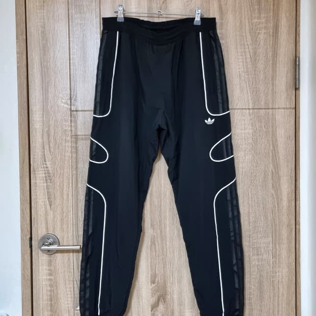 아디다스 트레이닝팬츠