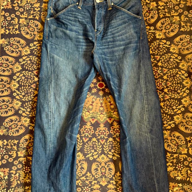 리바이스 엔지니어드 진 