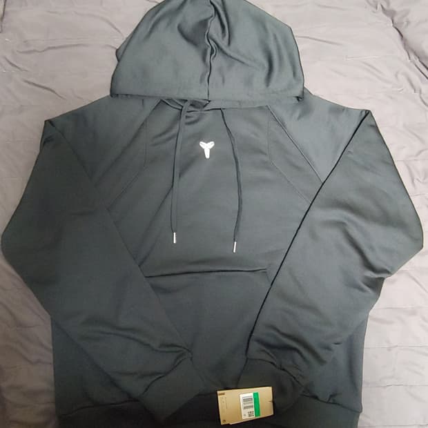 (새상품)나이키 코비 써마핏 기능성 후드티