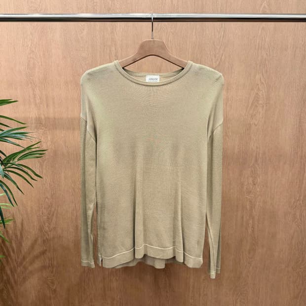 아르마니 꼴레지오니 라운드넥 니트 사이드 슬릿 디테일 레귤러핏 베이지