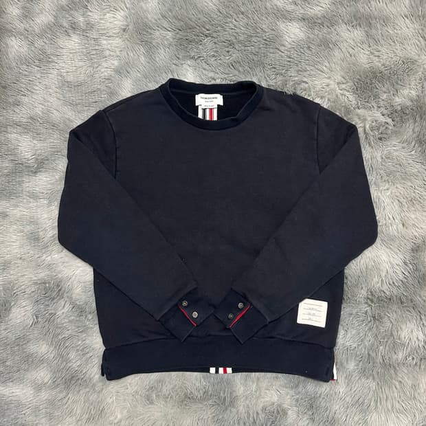 [A급/오케이몰 검수] 톰브라운 백삼선 맨투맨