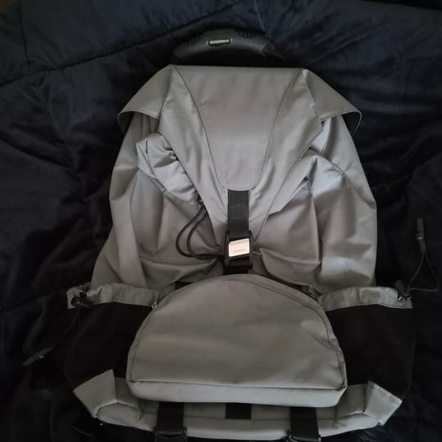 아더에러 바딘 백팩 그레이