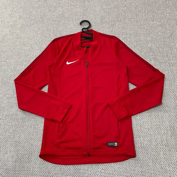 나이키 트레이닝. 집업 5240