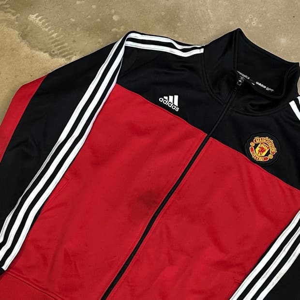 L 아디다스 맨체스터 유나이티드 레드 배색 트랙탑
