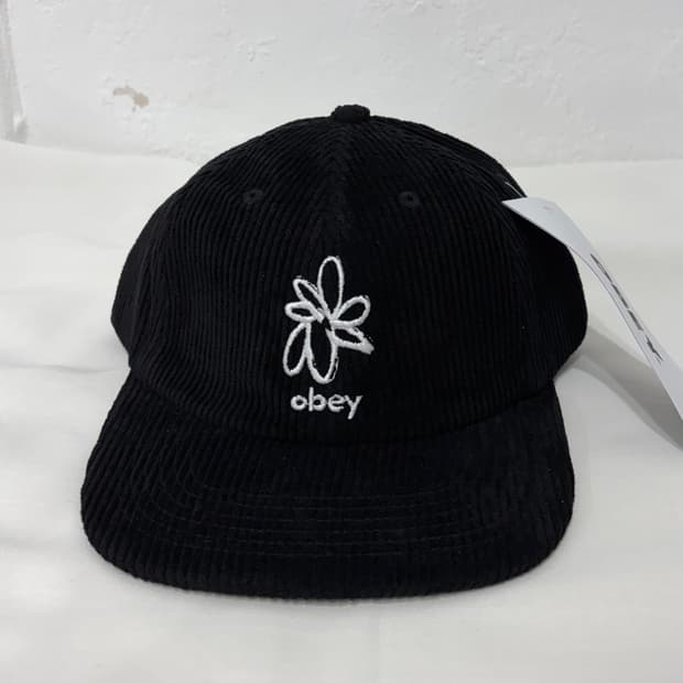 OBEY 코듀로이 골덴 일자챙 플라워 모자