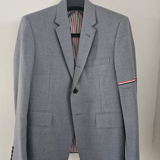 톰브라운 암밴드 울 쟈켓(2/100/정품)