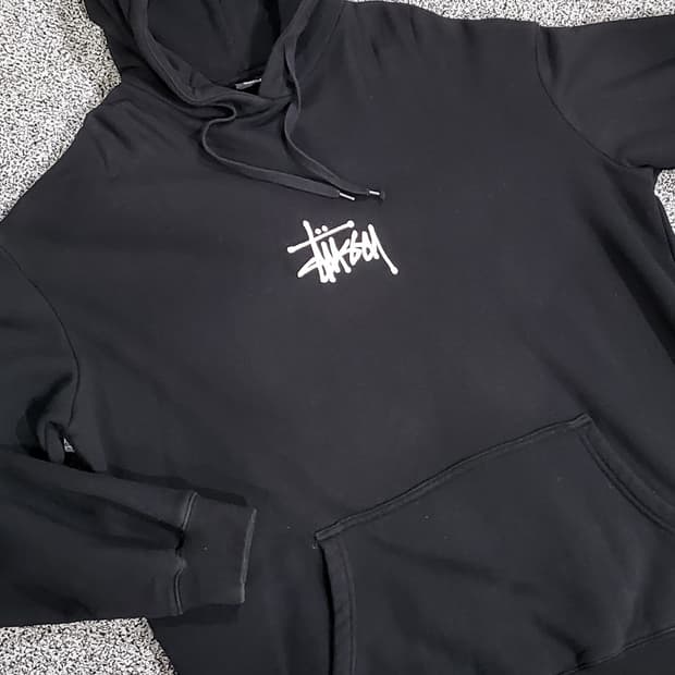 스투시(Stüssy) 블랙 후드티