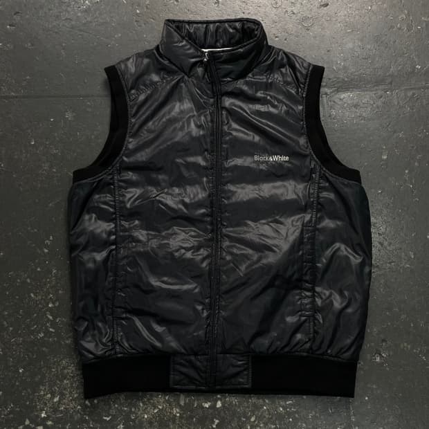 95 블랙앤화이트 방풍 조끼