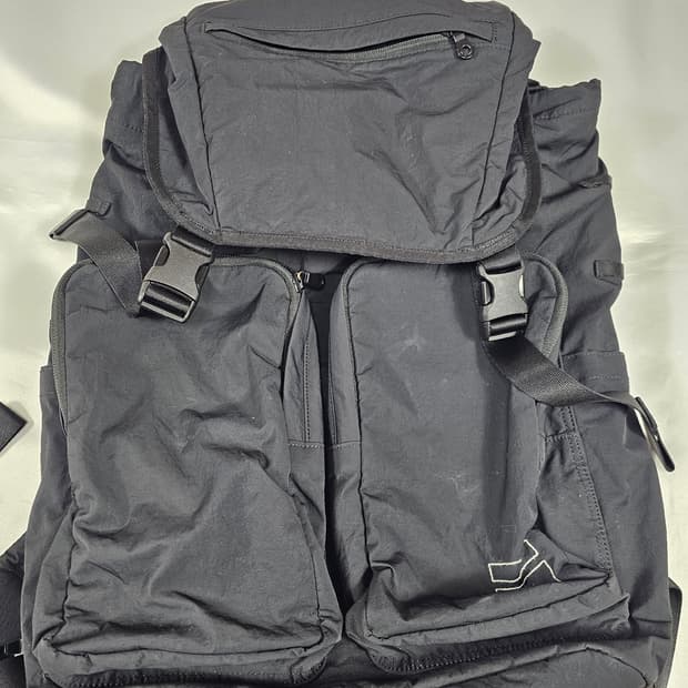 블랭코브더블클래스프백팩