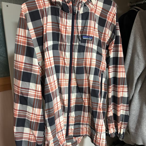 파타고니아 바람막이